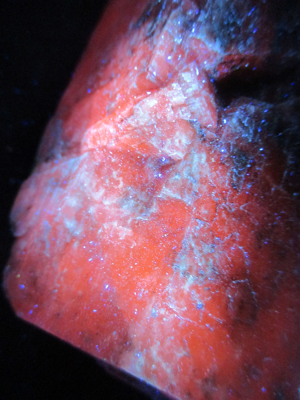 Miniature : Calcite (Fluorescente), Carrière PCM, St-Wenceslas