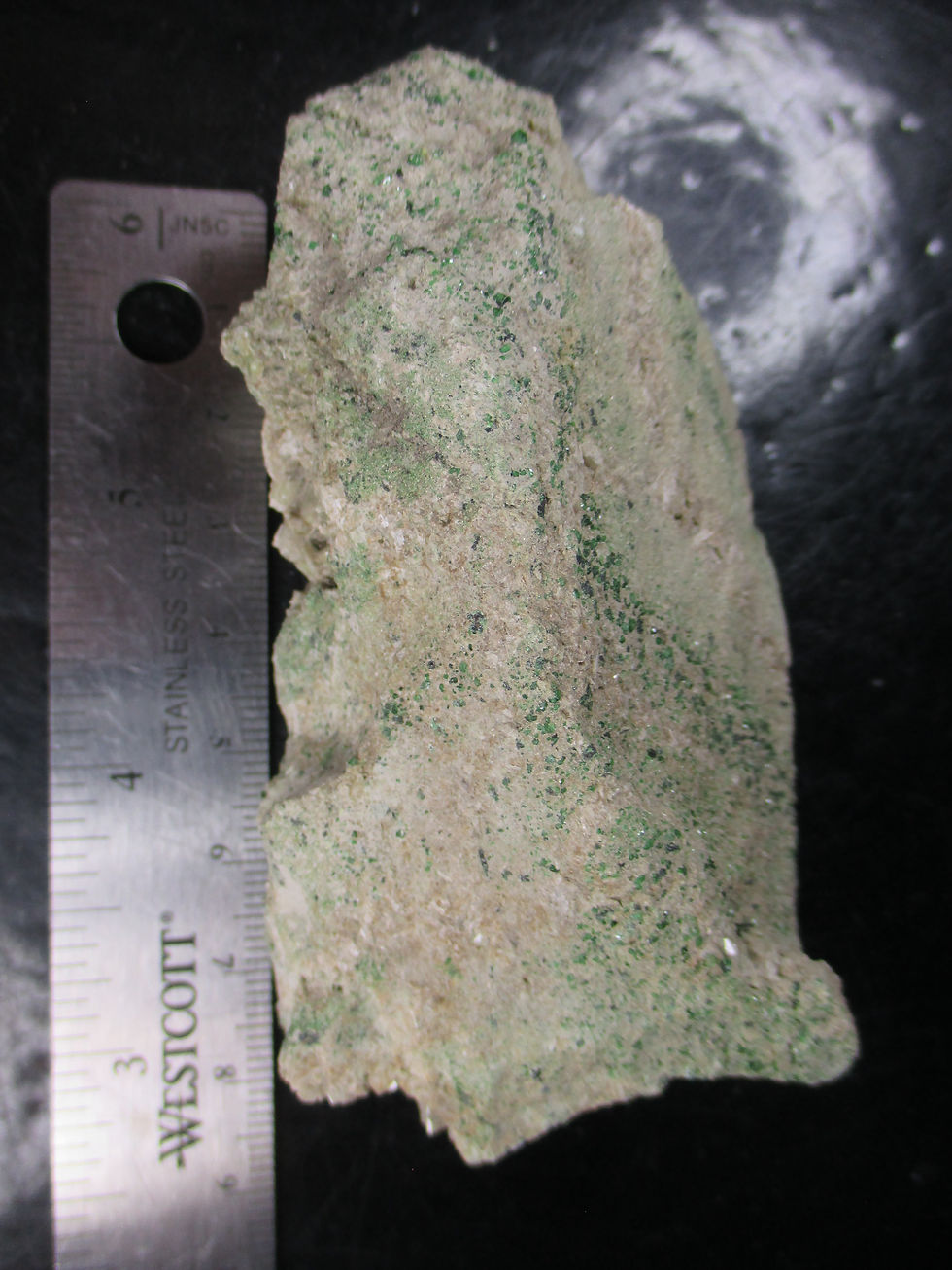 Miniature : Grenat grossulaire sur Diopside, Mine Orford-Nickel