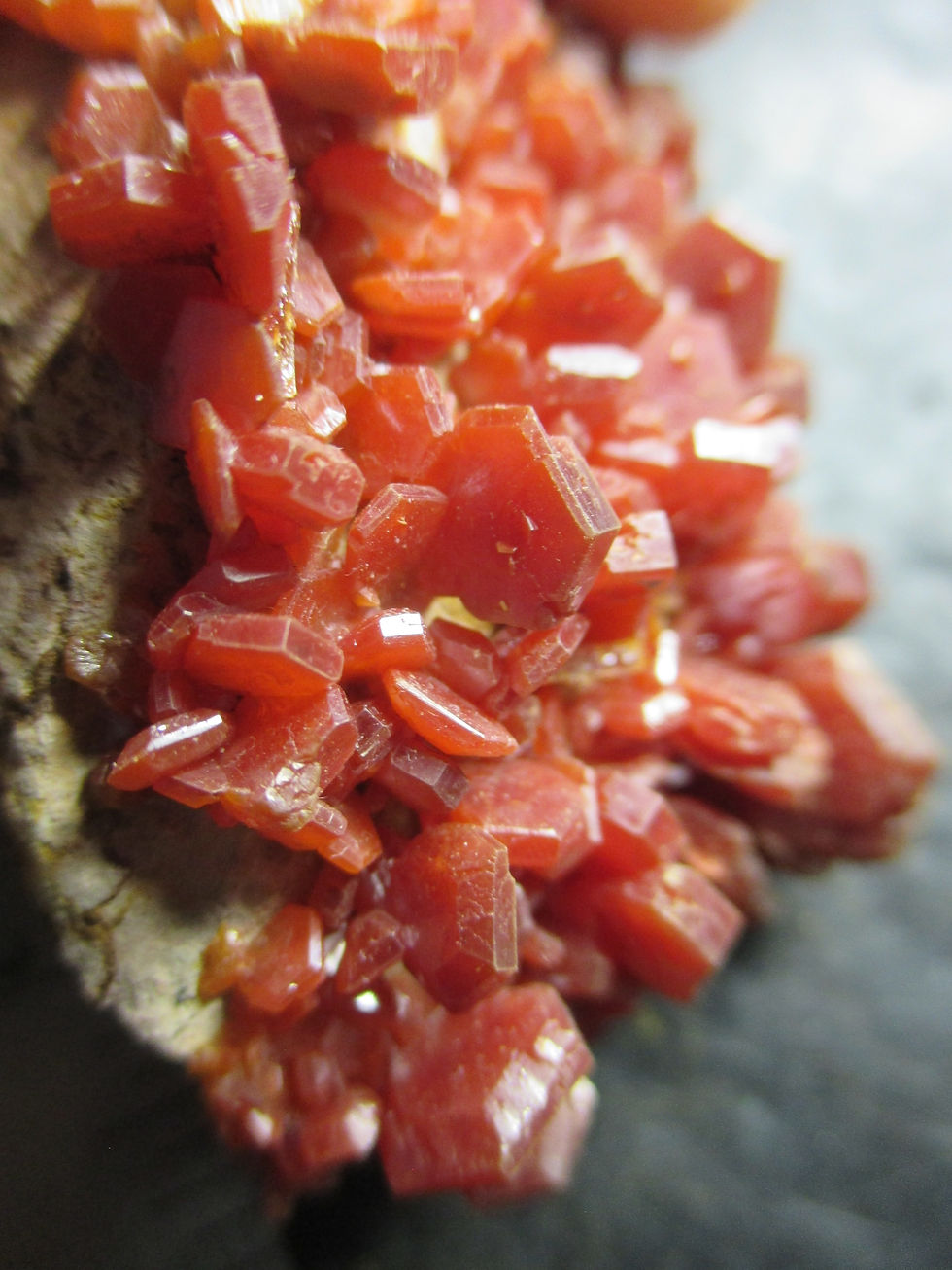 Miniature : Vanadinite, Mibladen, Maroc