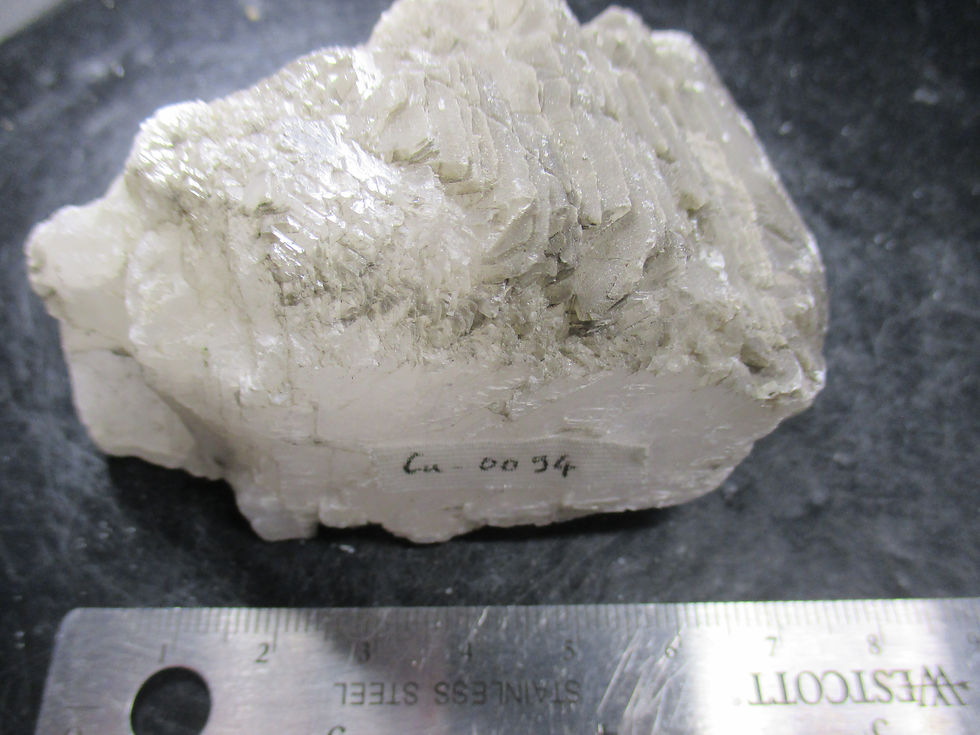 Miniature : Calcite (Fluorescente), Carrière LT, Ange-Gardien