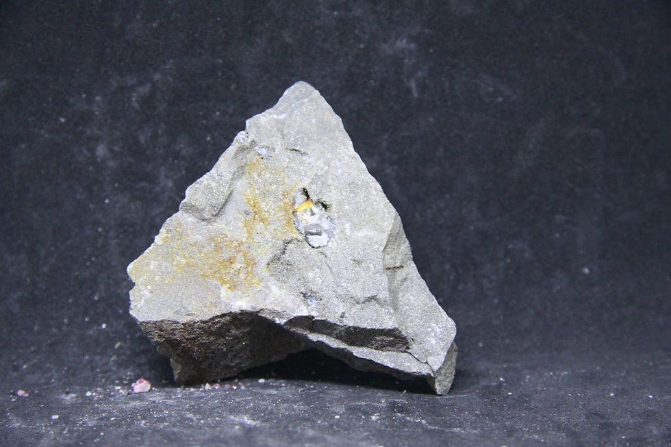 Miniature : Quartz “diamant” Herkimer sur matrice, Herkimer, New-York