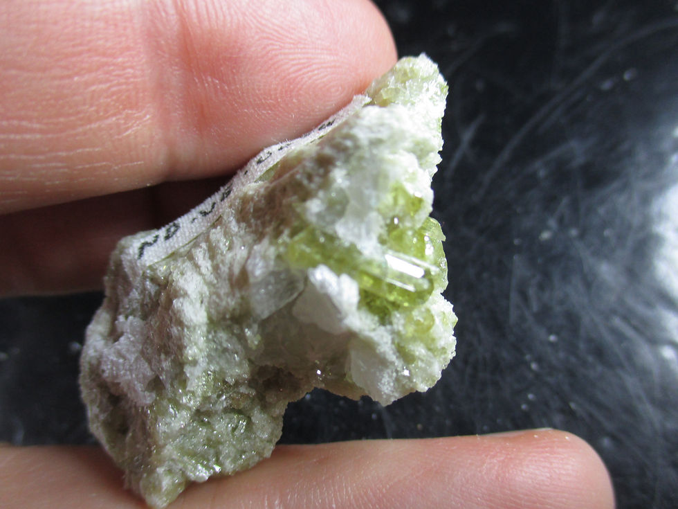 Miniature : Vesuvianite, Mine Jeffrey, Asbestos