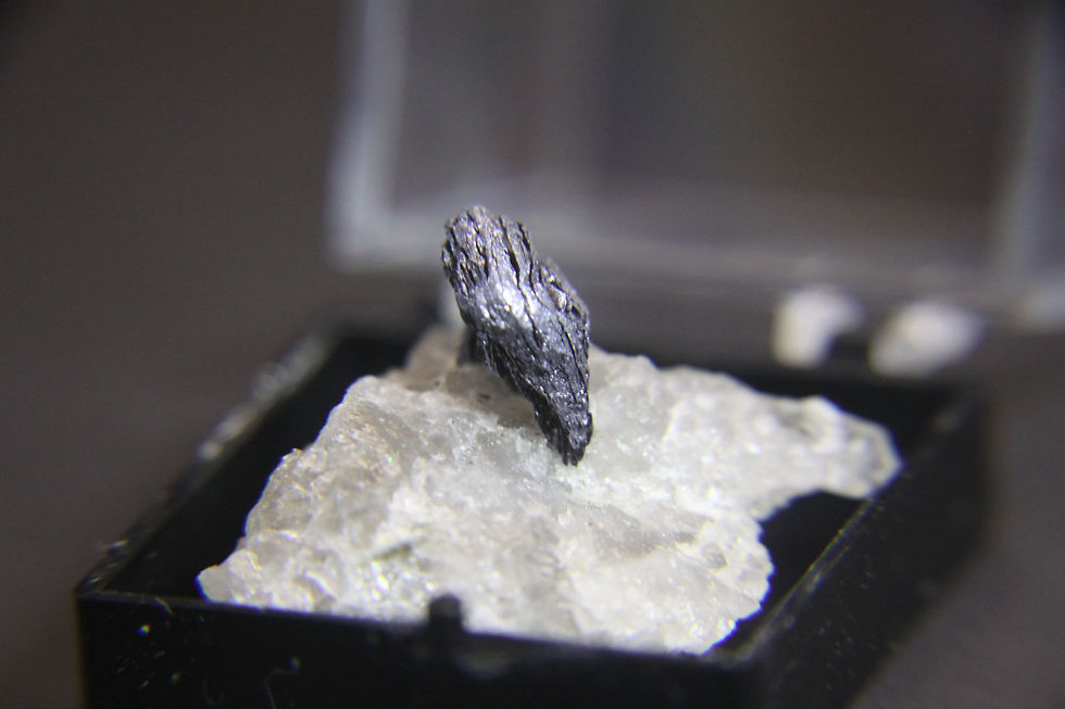 Miniature : Molybdenite, Molly Hill, Preissac