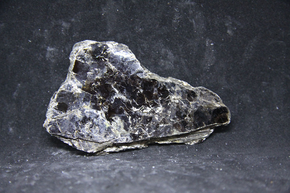 Miniature : Biotite, Mine Du lac du Pied des Monts, St-Aimé-des-Lacs, Québec