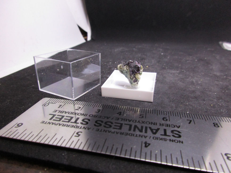 Miniature : Bornite / Carrière du rang 15 / St-Pierre-de-Broughton