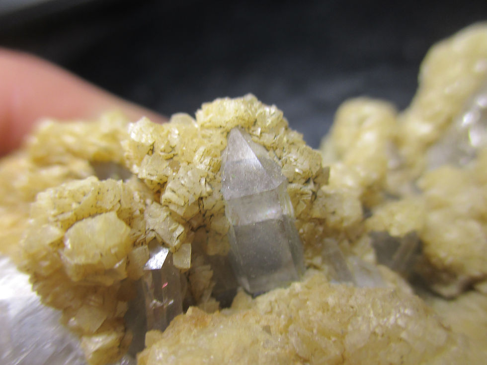 Miniature : Quartz et Dolomite, St-Nicéphore, Québec