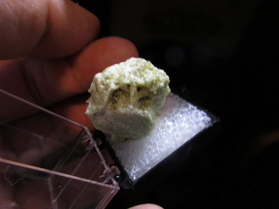 Miniature : Vesuvianite / mine Jeffrey / Asbestos