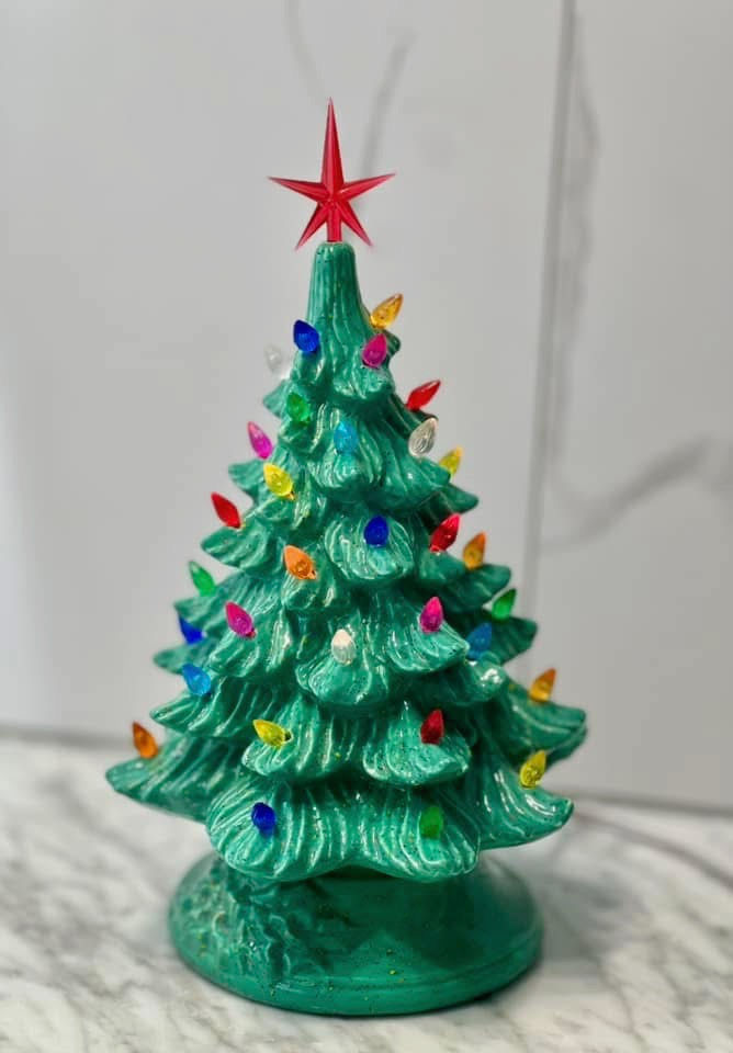 Mystic Jade with Multicolor Twist Lights and Red Star