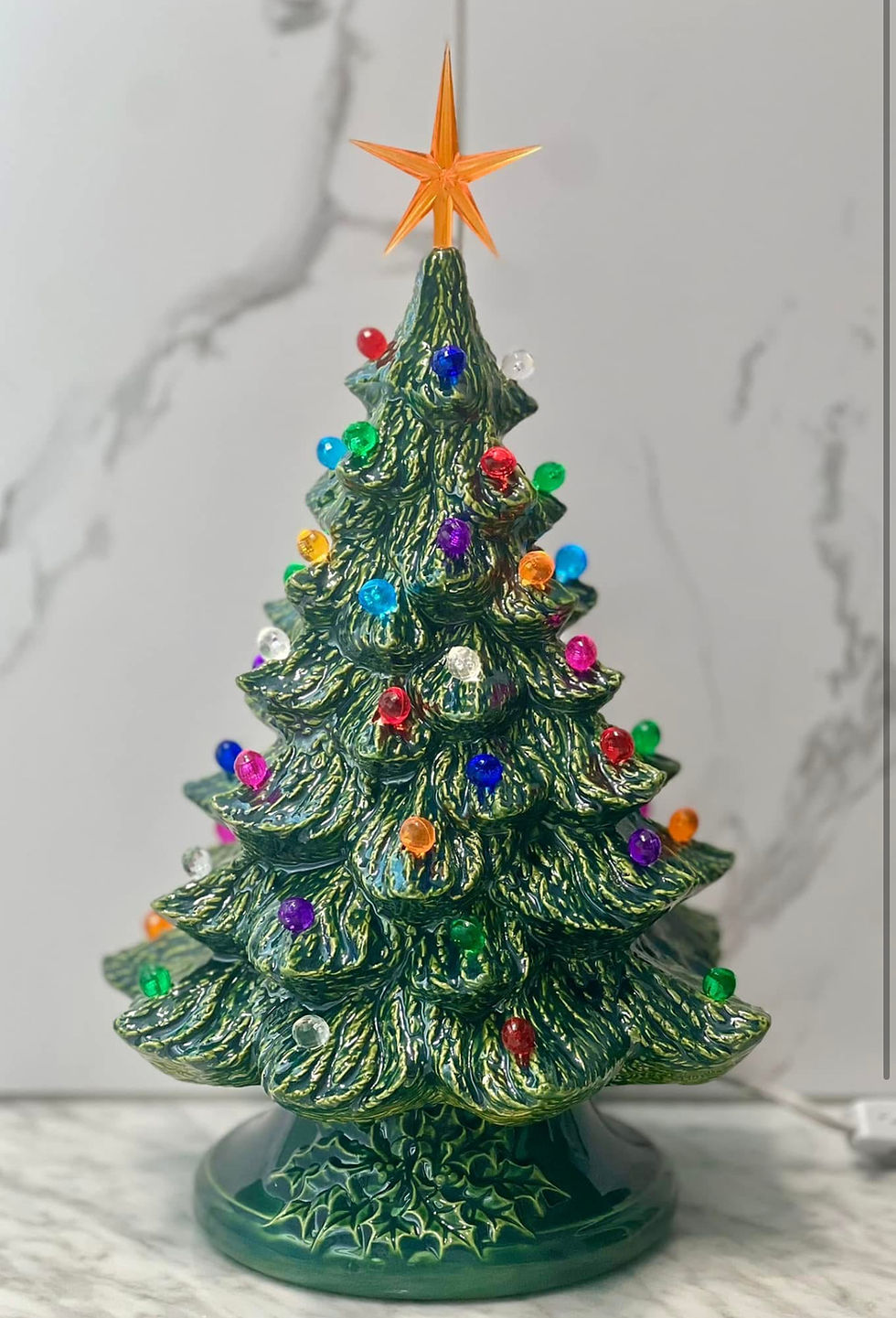 11" Holiday Green Small Nowell