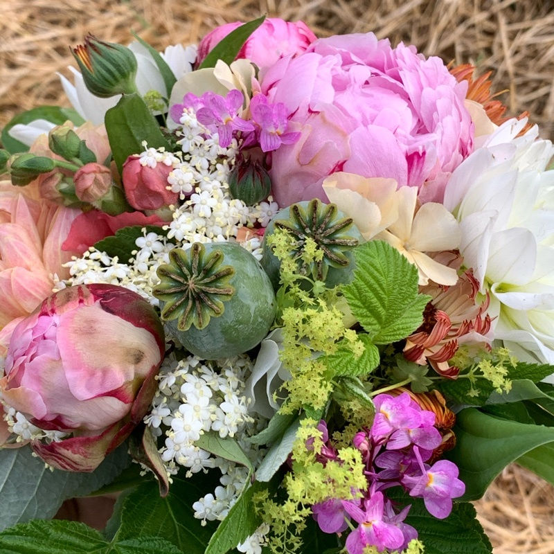 Bukett plockad i trädgården