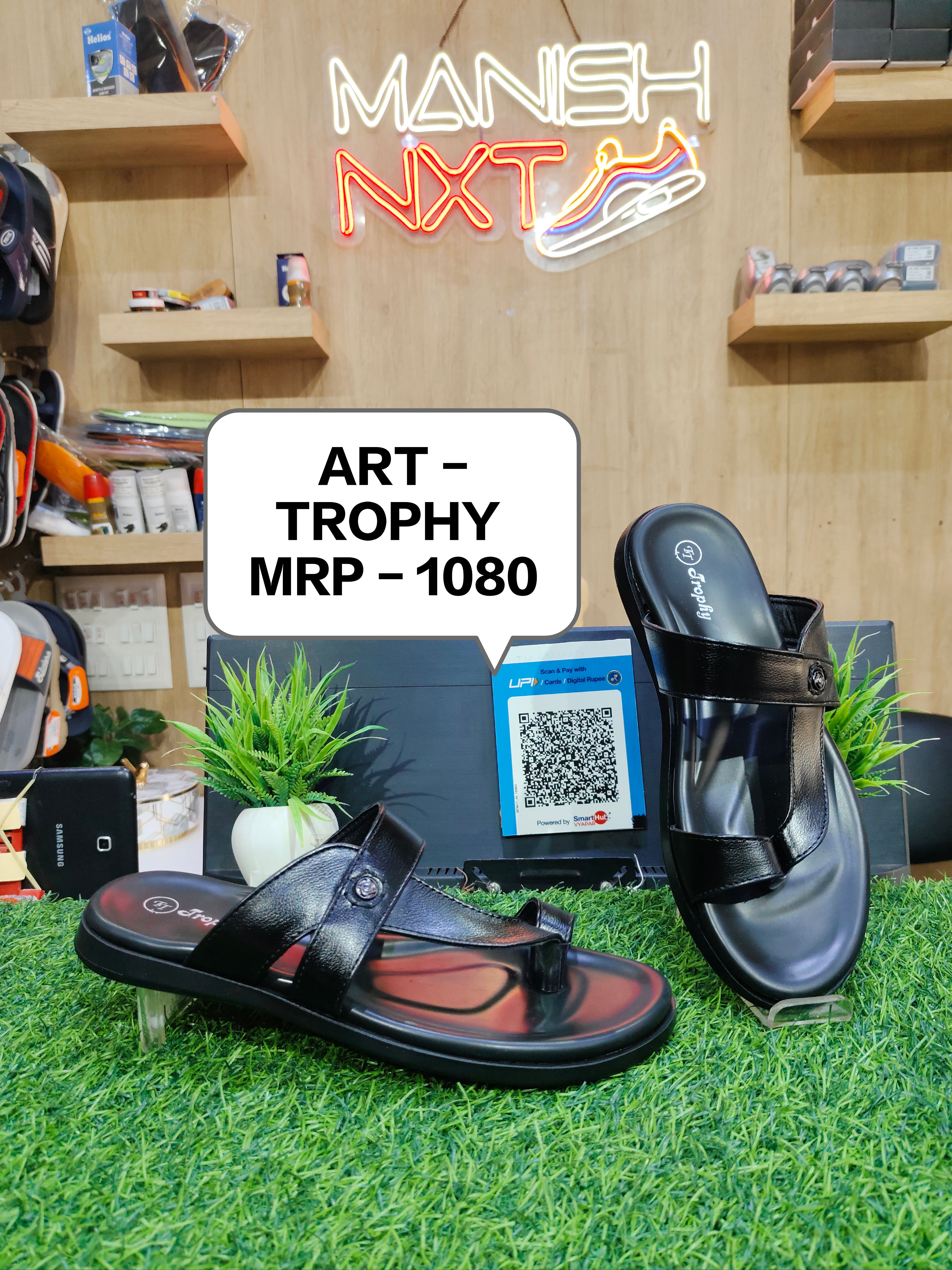 MODEL : TROPHY 