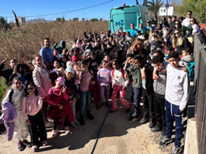 Celebramos nuestro 35 cumpleaños actuando por el río Segura junto a jóvenes