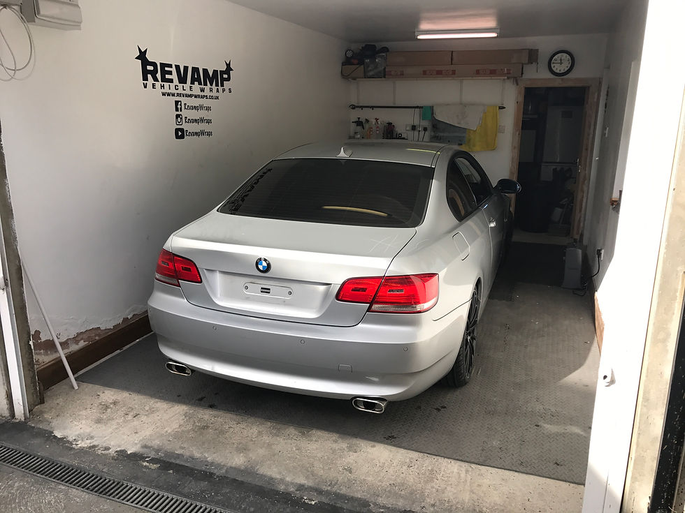 BMW E92 Wrapped in matte red