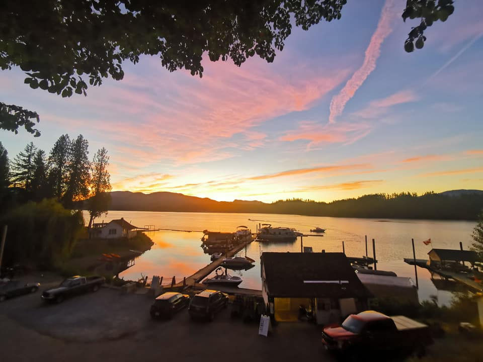 1Alison Fishing Lodge.jpg
