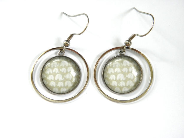 Boucles d'oreilles illustrations éléphants, fonds gris