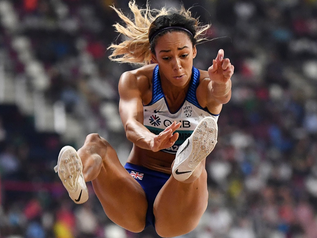 DOHA 2019 - Saut en longueur (5/7) : K. JOHNSON-THOMPSON (GBR) prend une option sur le titre.