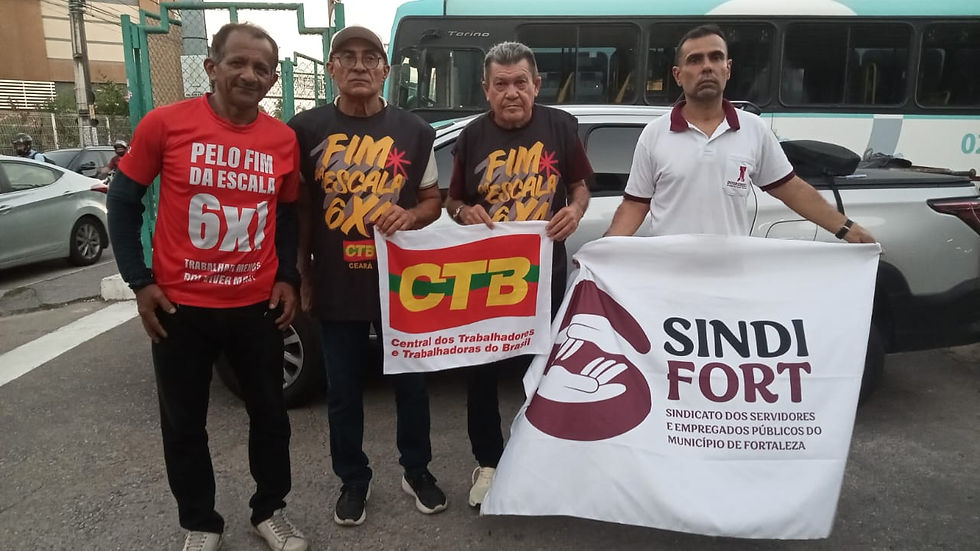 Ação com panfletagem e carro de som no terminal da Parangaba