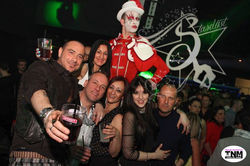 TRAMPOLI , STILTS