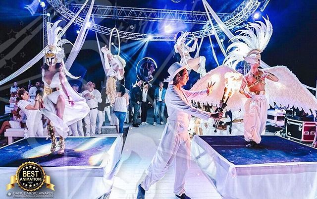 WHITE SENSATION