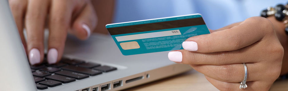 PAYMENT GATEWAY COMPETITION IN ONLINE BUSINESSES