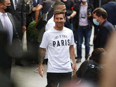 Momen Kepindahan Lionel Messi Ke PSG
