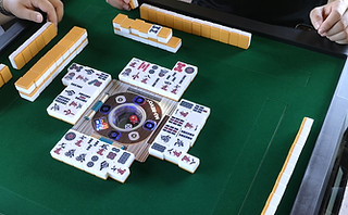 ホーム | 雀卓ファクトリー