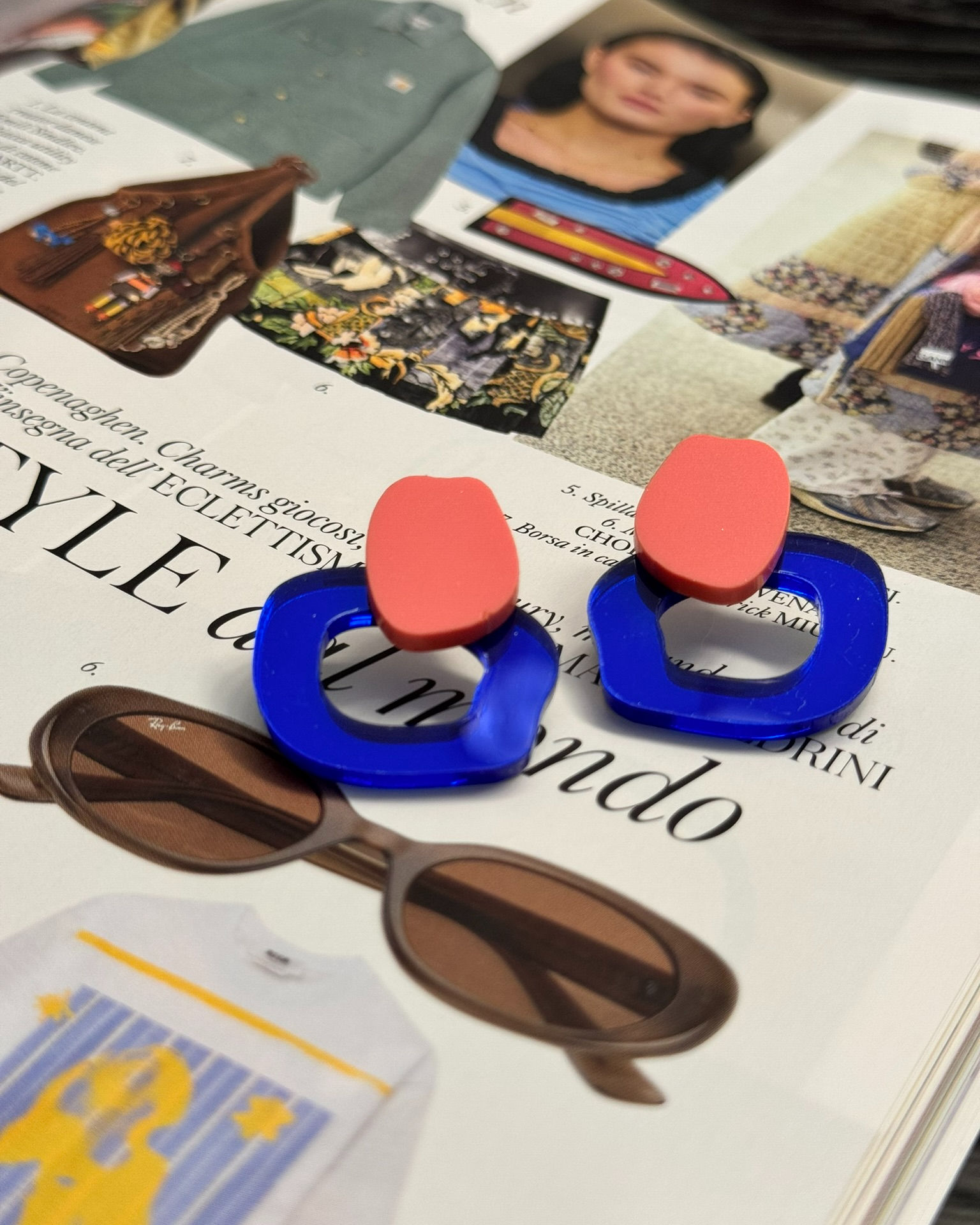 NAUŠNICE DIVINE DETAILS