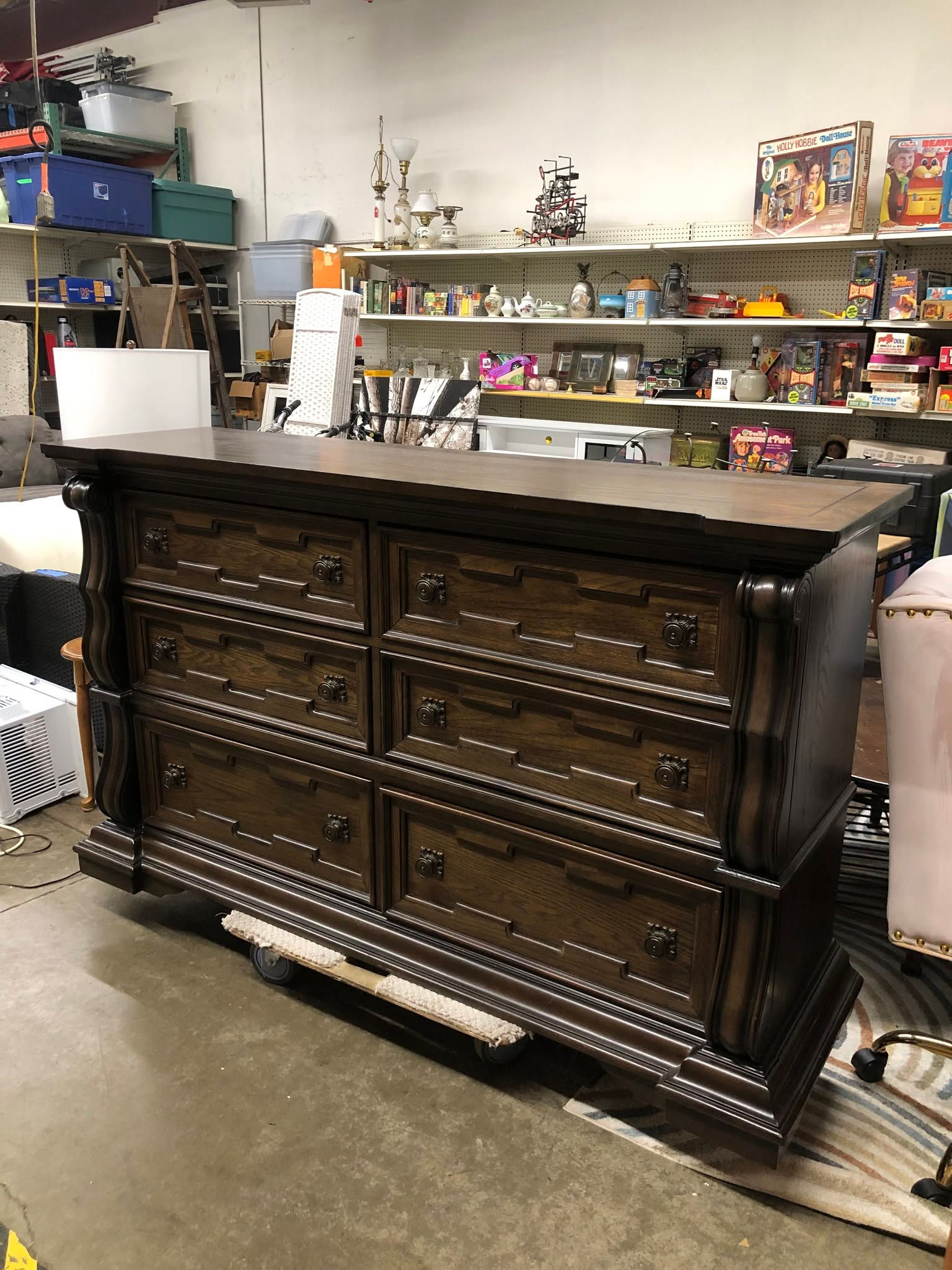 Ashley Furniture Maylee Signature Design 6 Drawer Longboy Dresser