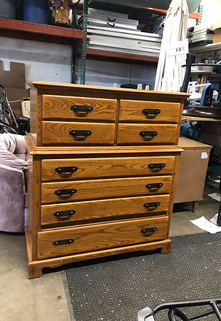 Link Taylor Countryside Solid Oak 8 Drawer Tallboy Dresser