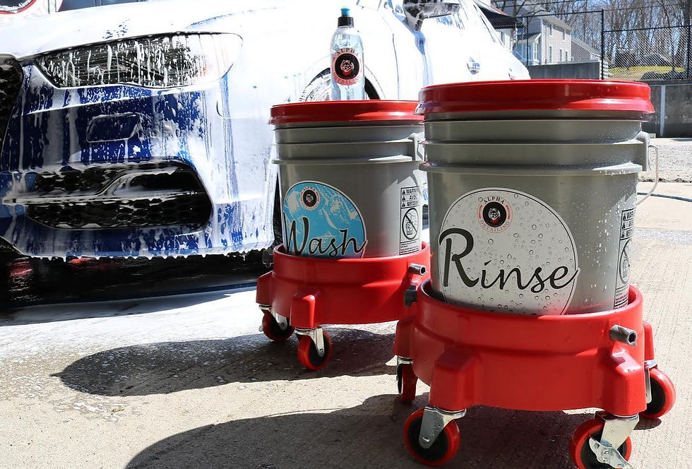 Thumbnail: two buckets with lids and grit-guards