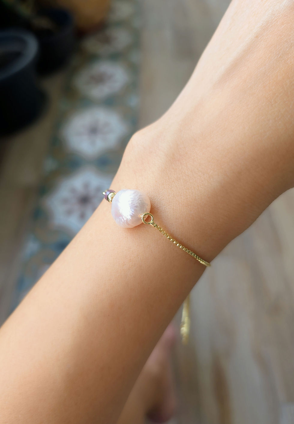 Thumbnail: Aura  - Baroque Pearl and Amethyst Bracelet