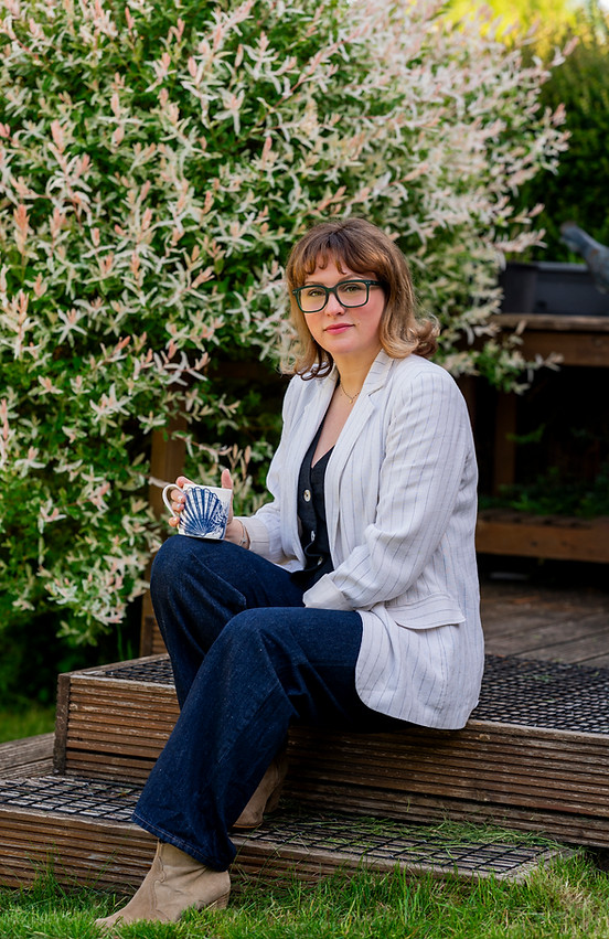 Danielle Slater, psychotherapist in St Albans, Hertfordshire, offering integrative transpersonal therapy.