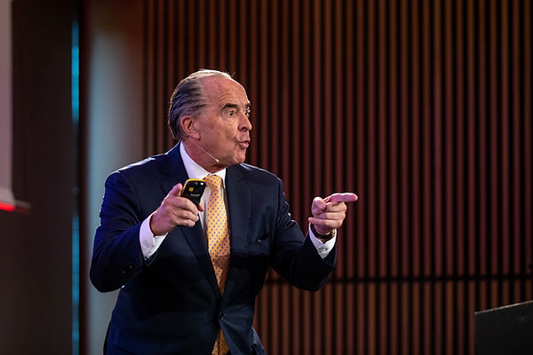 Bruno Dobler in Action; Referent & Keynote Speaker Vortrag: Wie Piloten Probleme lösen, um sicher zu landen