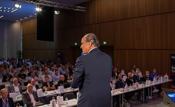 BRUNO DOBLER Keynote-Speacker-Pilot-Referent
