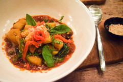 Best vegan restaurants in Canggu, Bali. Where to eat in Canggu.