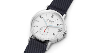 Nomos Glashütte Ahoi neomatik 38 date