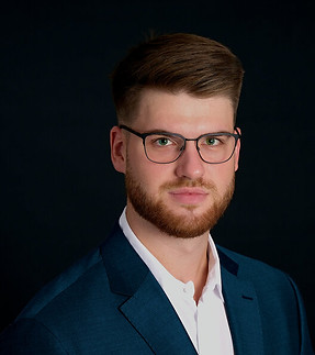 Samuel Schlegel, Marketing and IT Specialist at Pantheon Elite in Dubai. Fluent in German, English and Russian. Discover our services for real estate acquisition, company formation, account opening and residence permits.