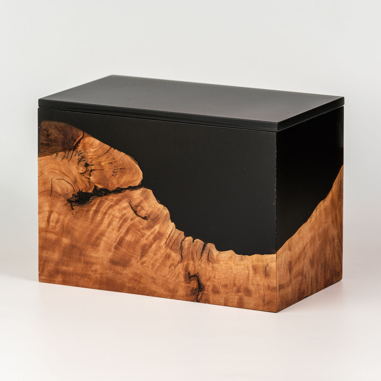 The Suar Keepsake Wood Urn - Urn 2 of 15