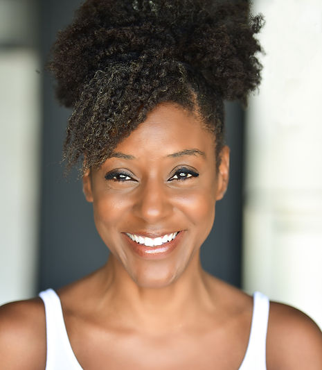 Waltriessa_DeLeon_headshot_3.jpg