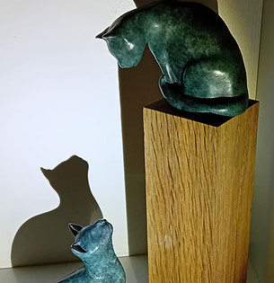 Cat sculpture 'looking up looking down'.jpg