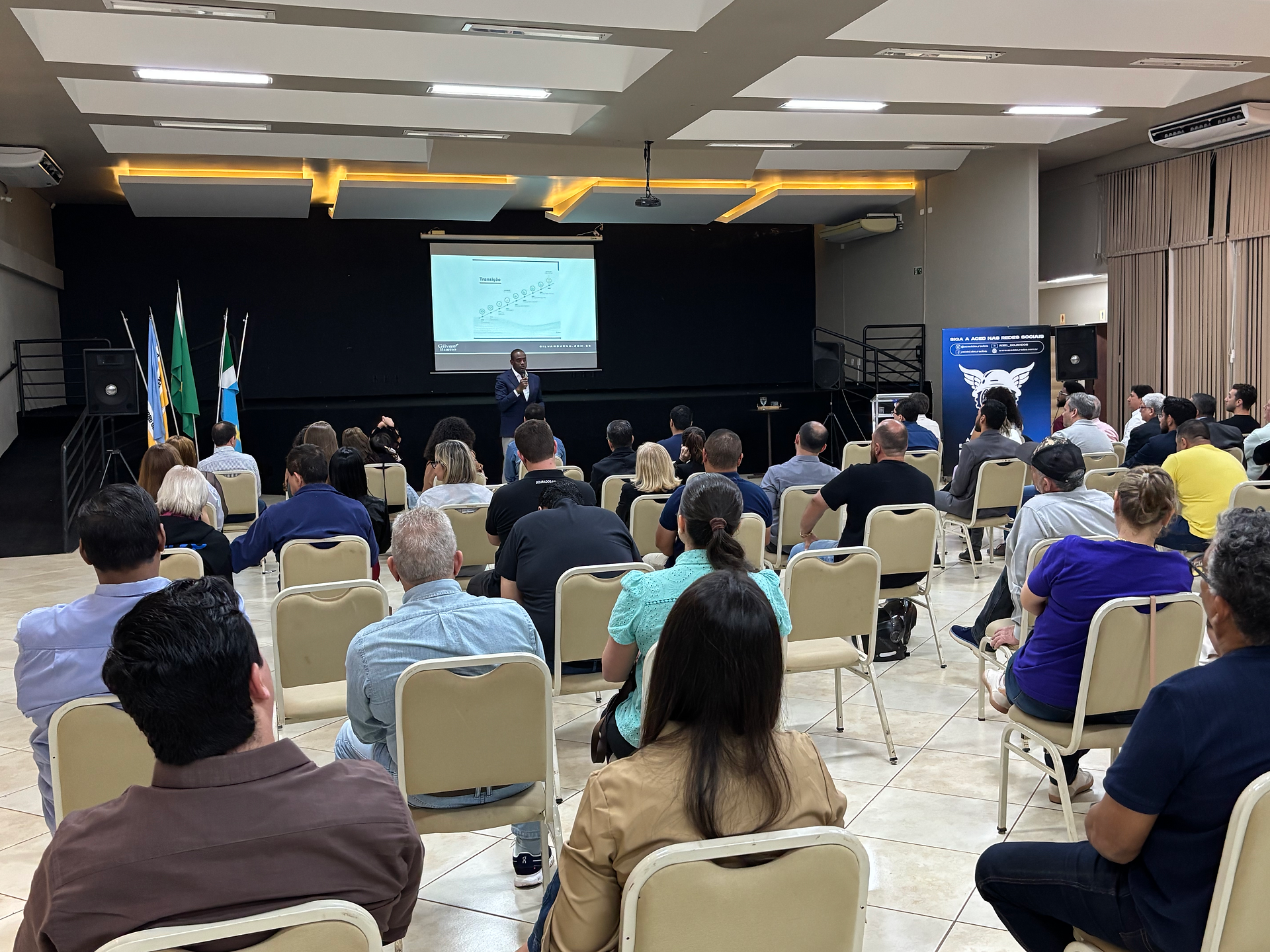 palestra de Gilvan Bueno