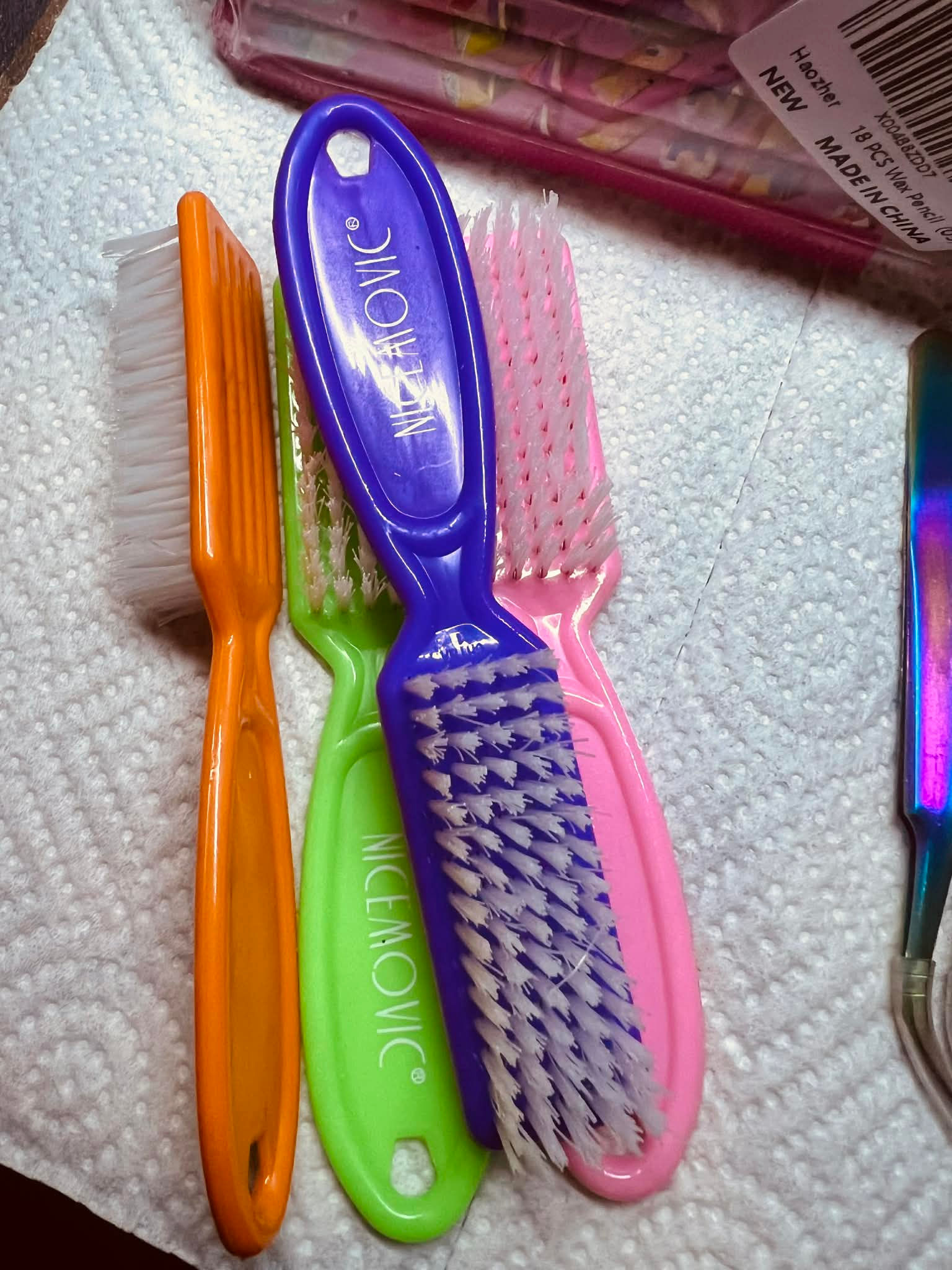 Cuticle Nail Brush