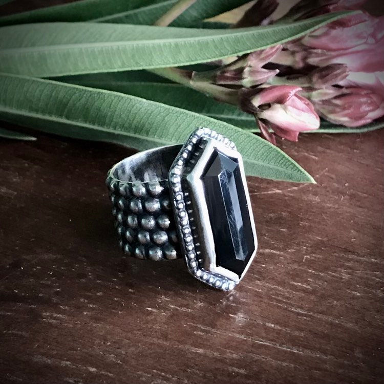 Thumbnail: New Moon Ring