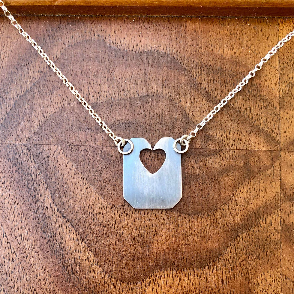 Thumbnail: Bread Clip Necklace A