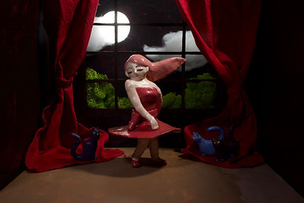 A night with 3 black cats