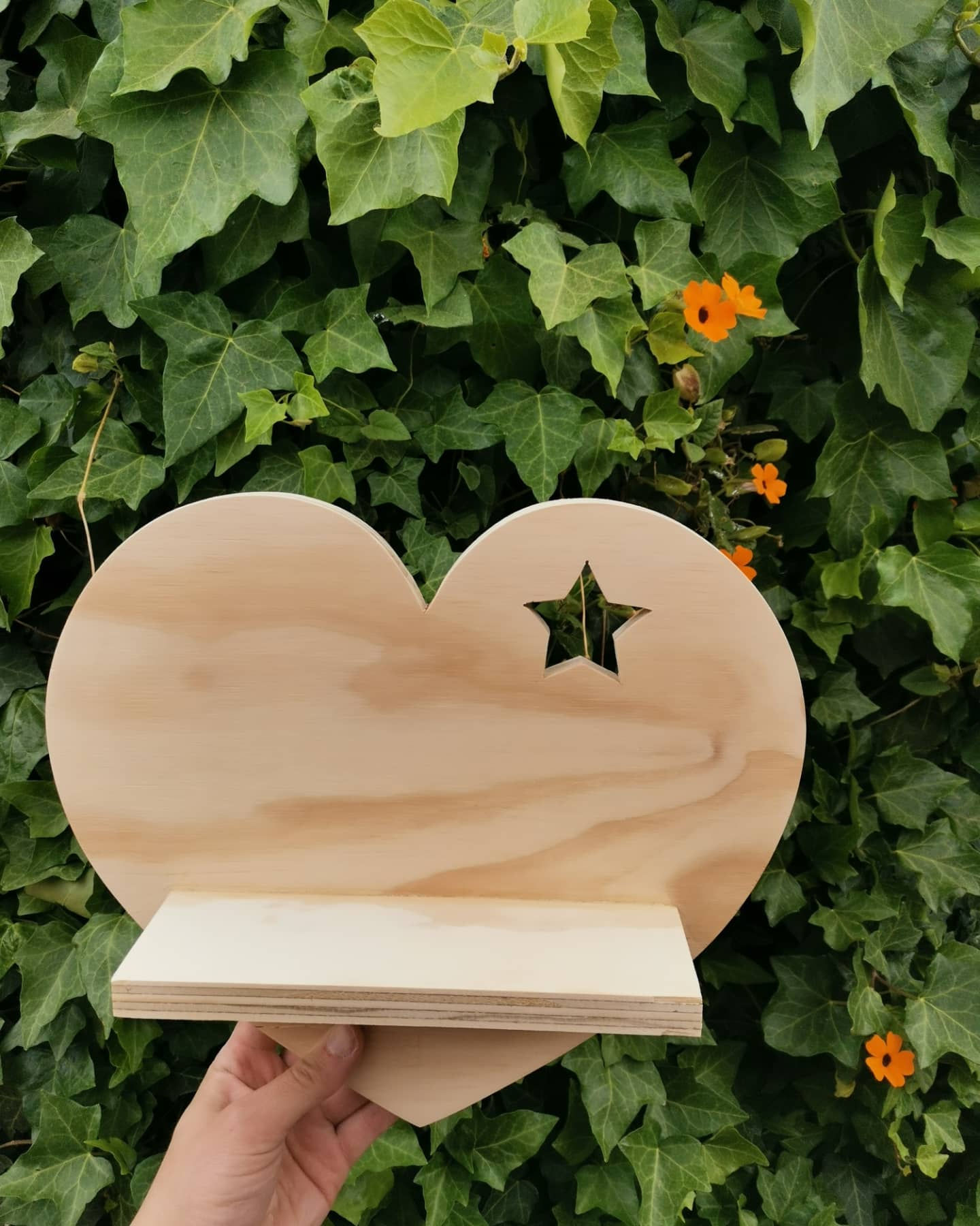 Repisa corazón 26 CM 