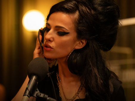 Back to Black | Um tributo iluminado
