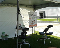 quick massage em empresa em curitiba