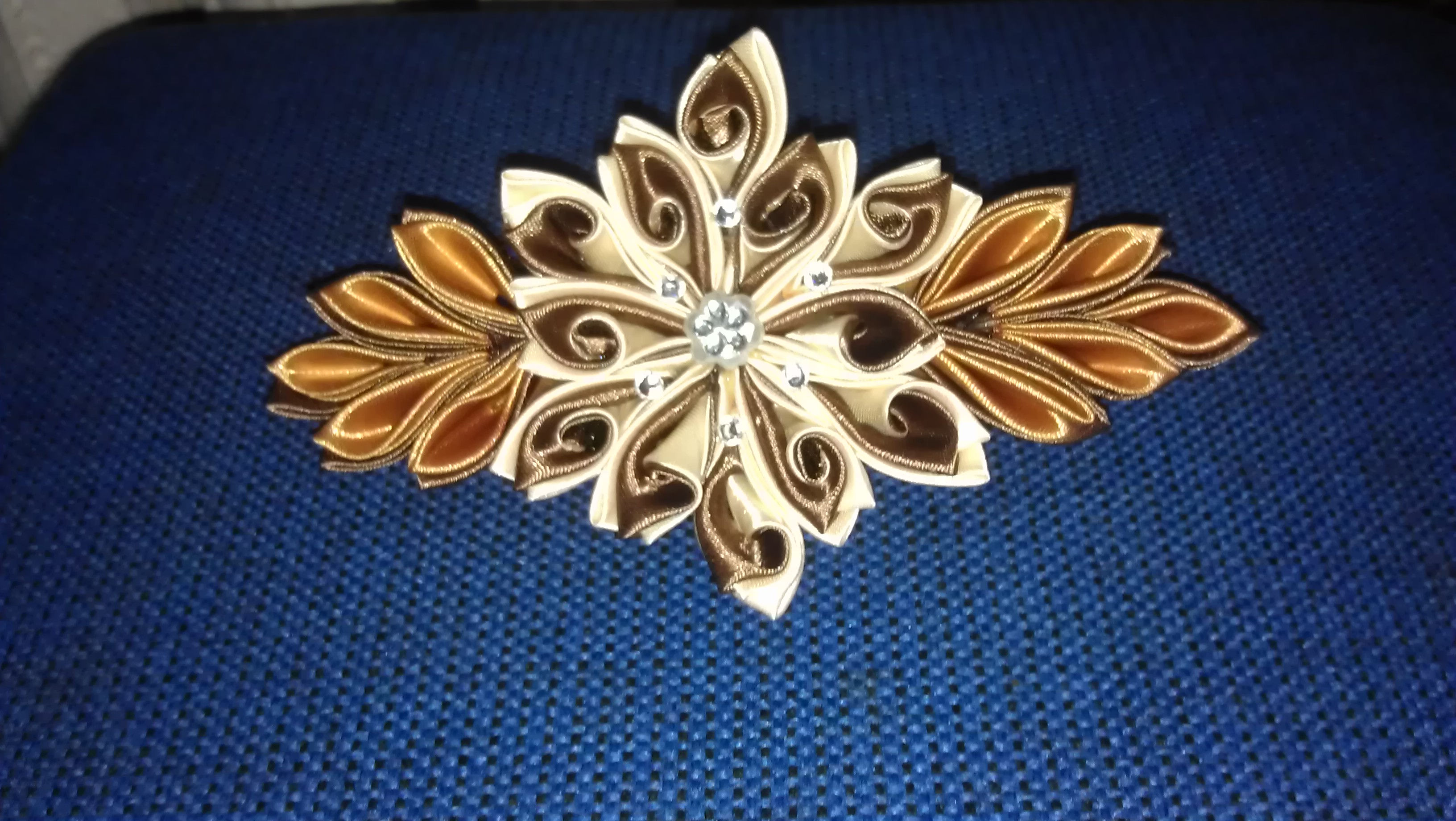 Заколка автомат