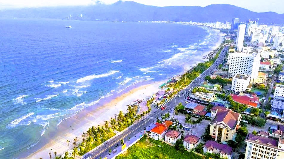 Mỹ Khê beach